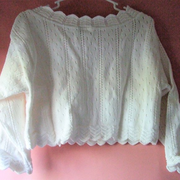 Neck Short Shirt White Knitted, Trim On Sleeves And Neck. objects d 'art Brand - Picture 3 of 16